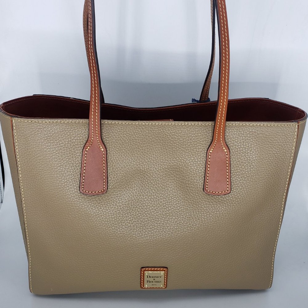 New Dooney & Bourke ASTON TOTE Light Taupe